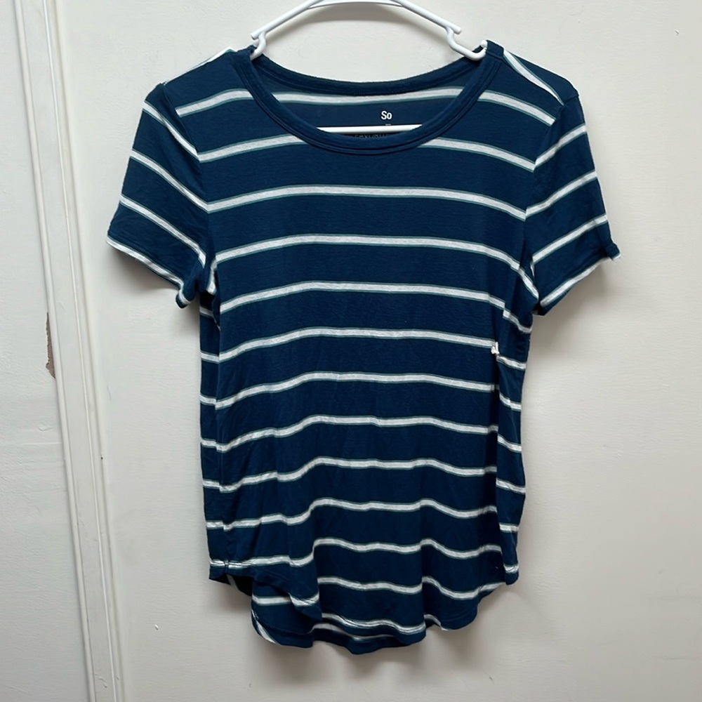 SO Favorite Crew Top - Size XS